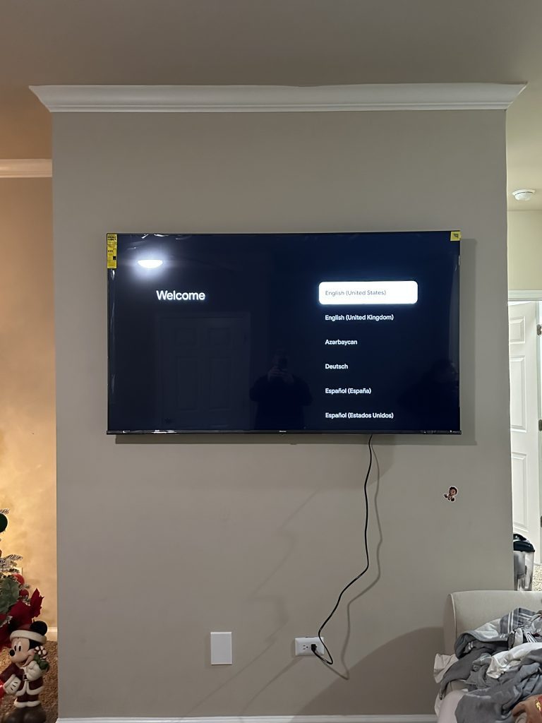 Mounting 65″ TV