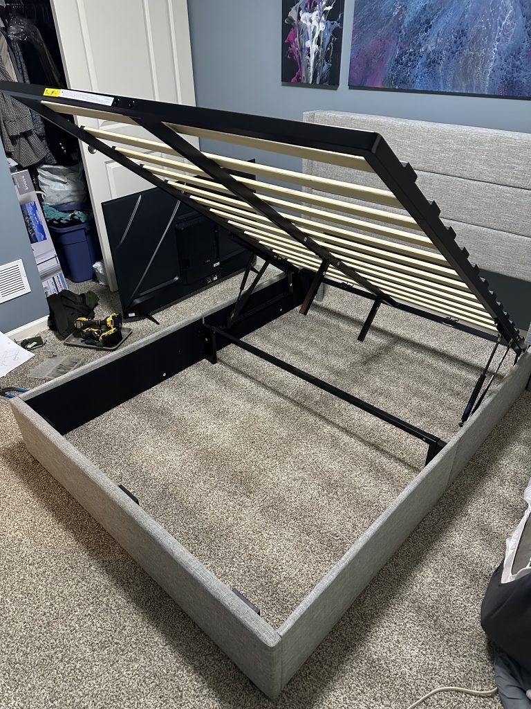 Lift-up storage bed assembly