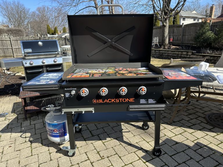 Blackstone outdoor griddle assembly