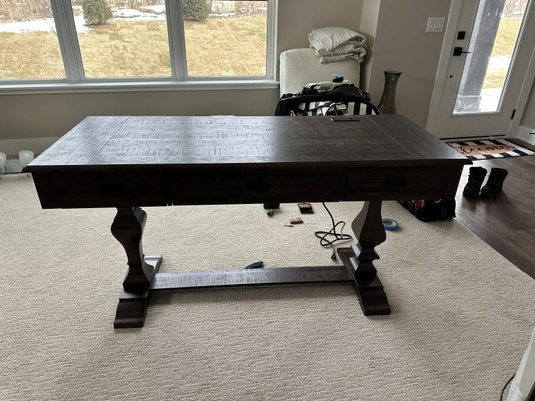 Executive desk assembly