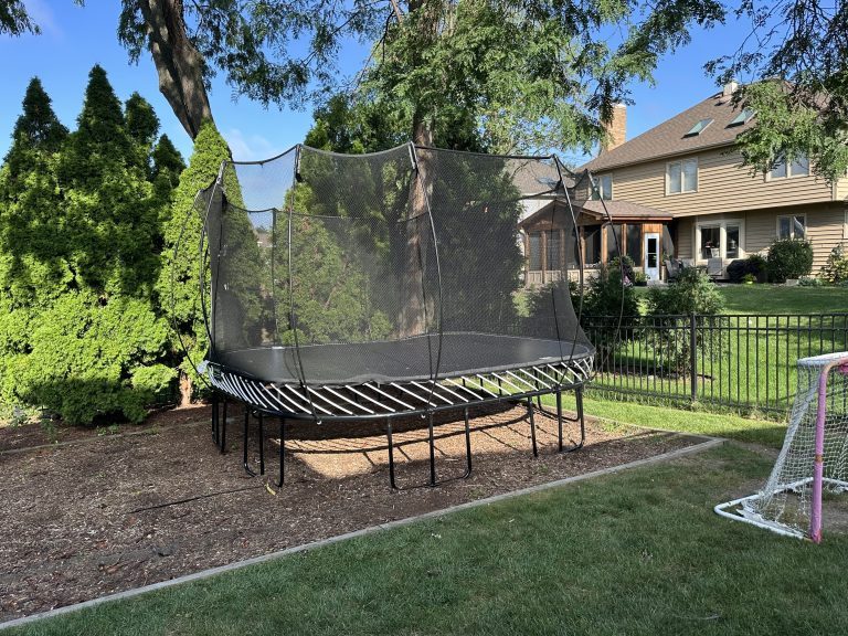 13×13 Springfree trampoline assembly